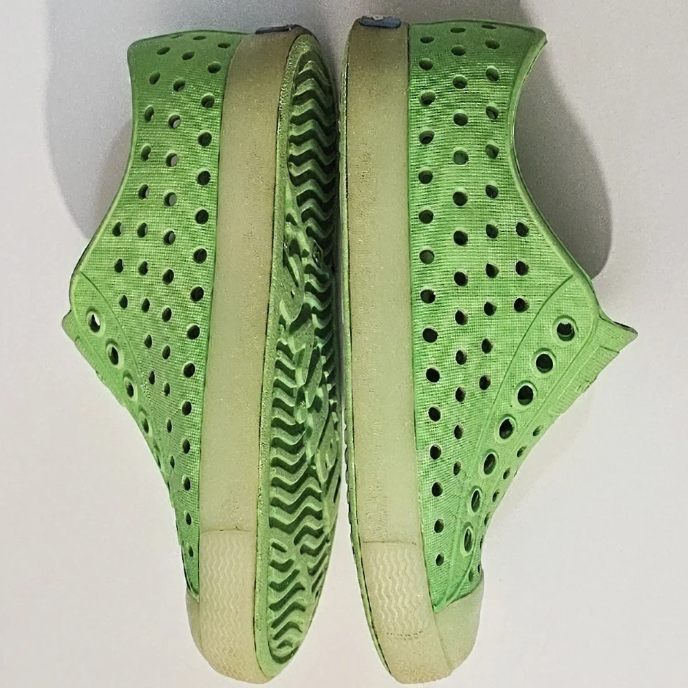 Native Jefferson Sugarlite Water Shoes Green Glow Unisex Toddler Kid's Size 8